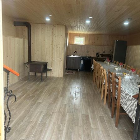 Sesili Guesthouse Adishi Luaran gambar