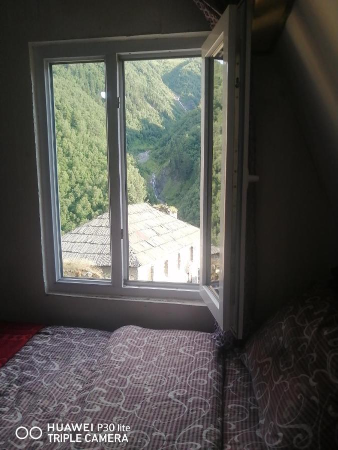 Sesili Guesthouse Adishi Luaran gambar