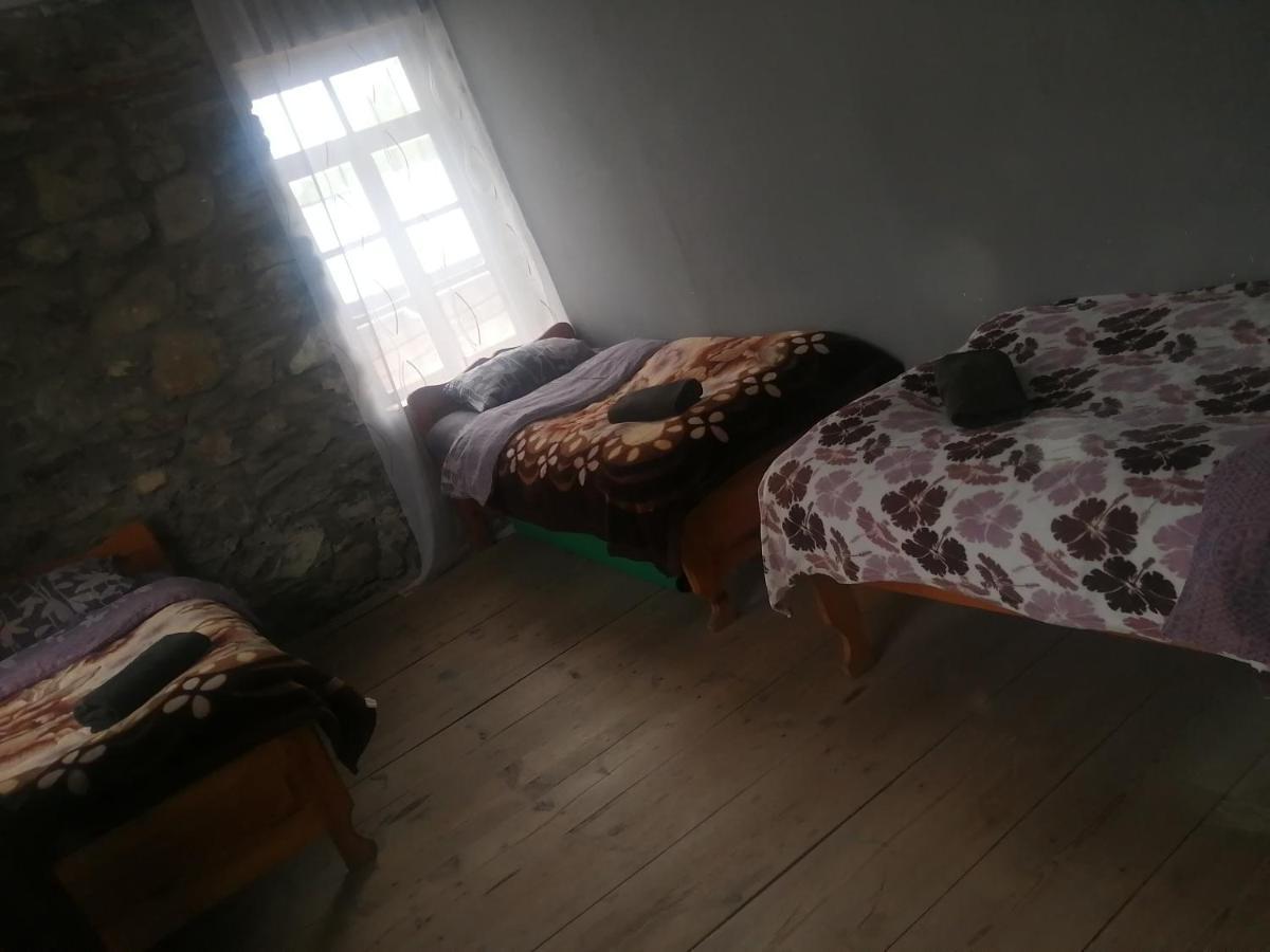 Sesili Guesthouse Adishi Luaran gambar