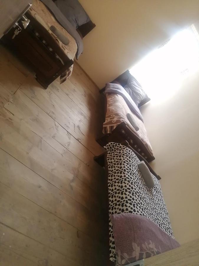Sesili Guesthouse Adishi Luaran gambar