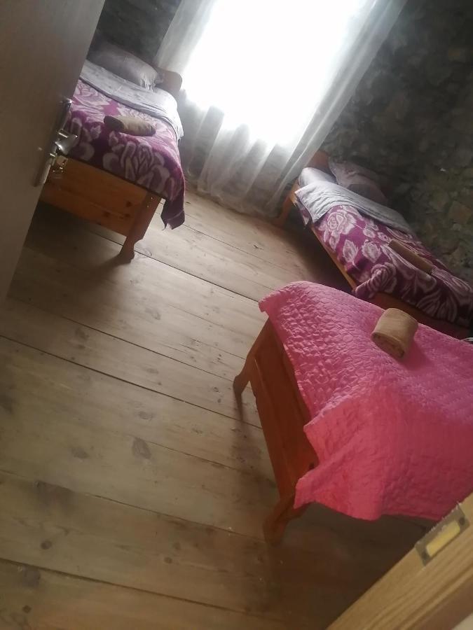 Sesili Guesthouse Adishi Luaran gambar