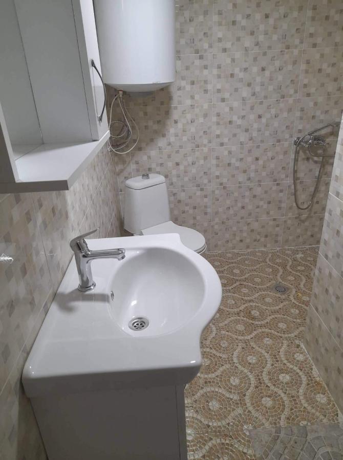 Sesili Guesthouse Adishi Luaran gambar