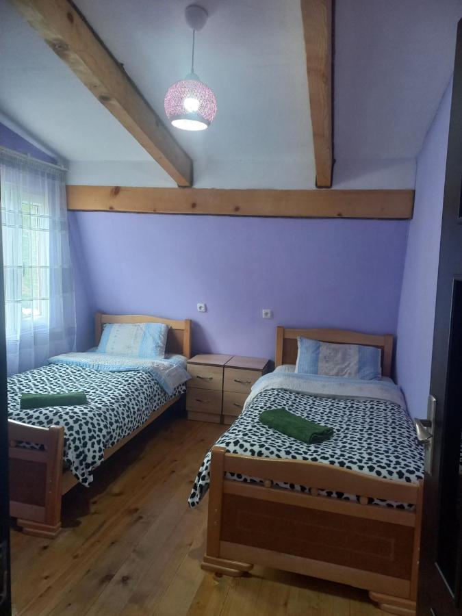 Sesili Guesthouse Adishi Luaran gambar