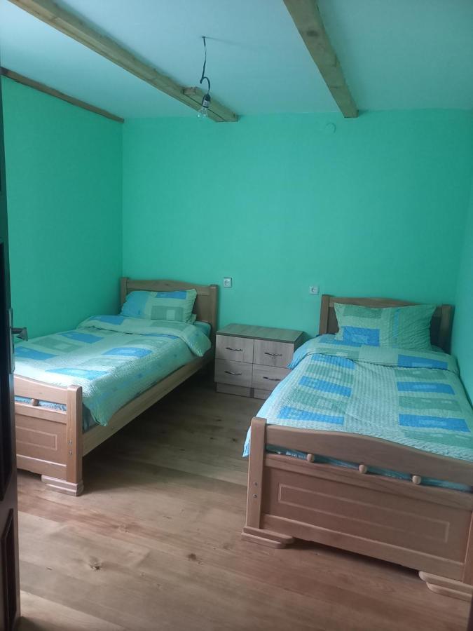 Sesili Guesthouse Adishi Bilik gambar