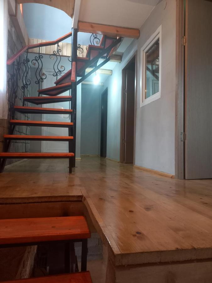 Sesili Guesthouse Adishi Luaran gambar